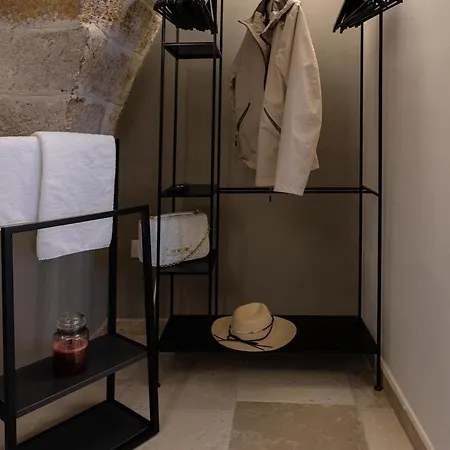 Bed & Breakfast La Dimora Di Cesare Braico 4*